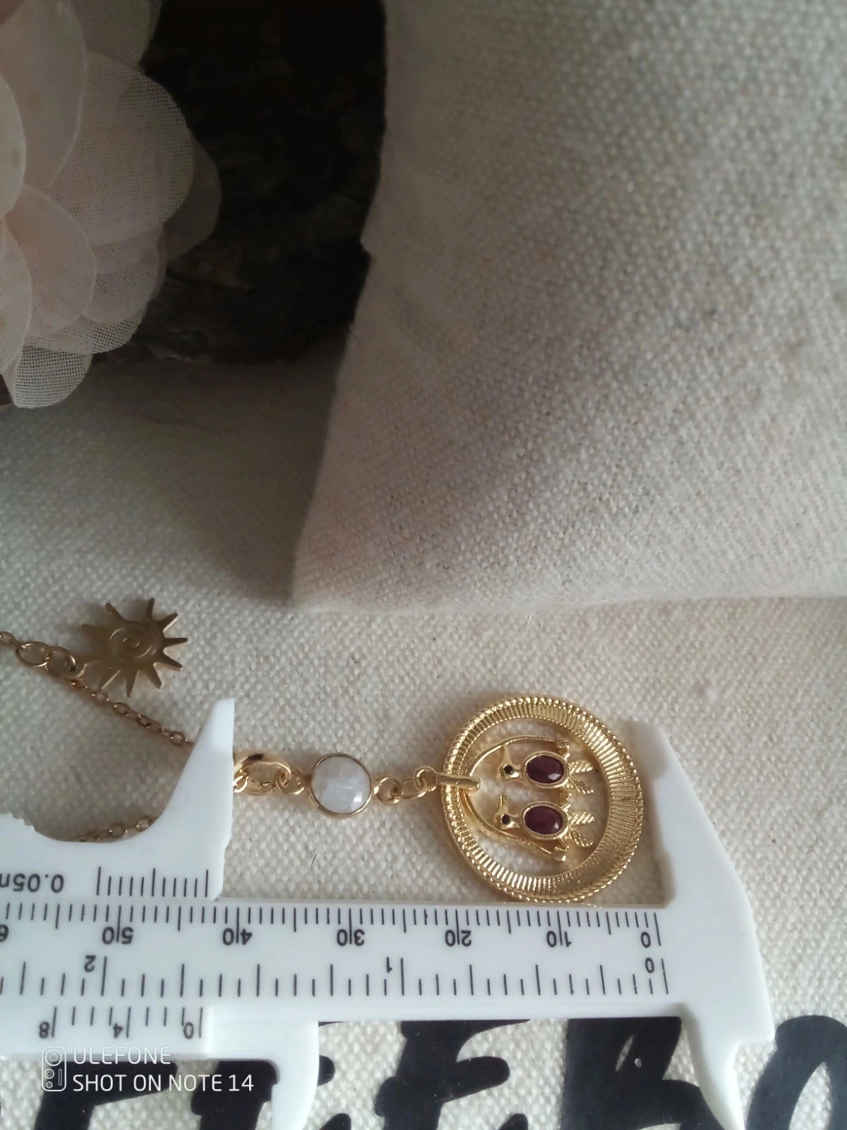 Collier médaillon aux 2 oiseaux et connecteur en pierre de lune – photo 3